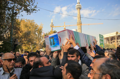 مراسم تشییع مردمی پیکر مرحوم رکن‌آبادی برگزار شد